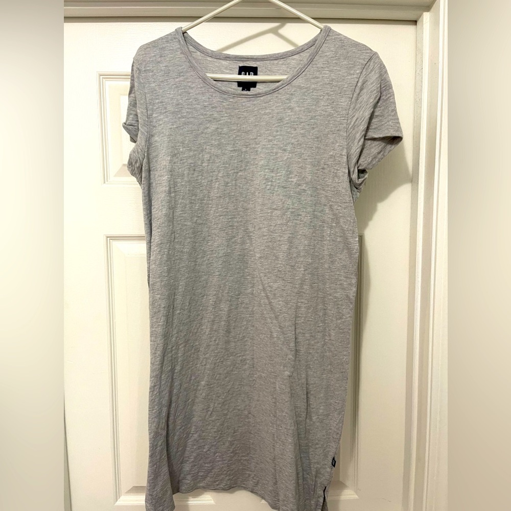 Gap tshirt dress size large. EUC